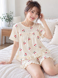 韓国 冷蔵庫パジャマ 可愛いチェリー柄 オフホワイト