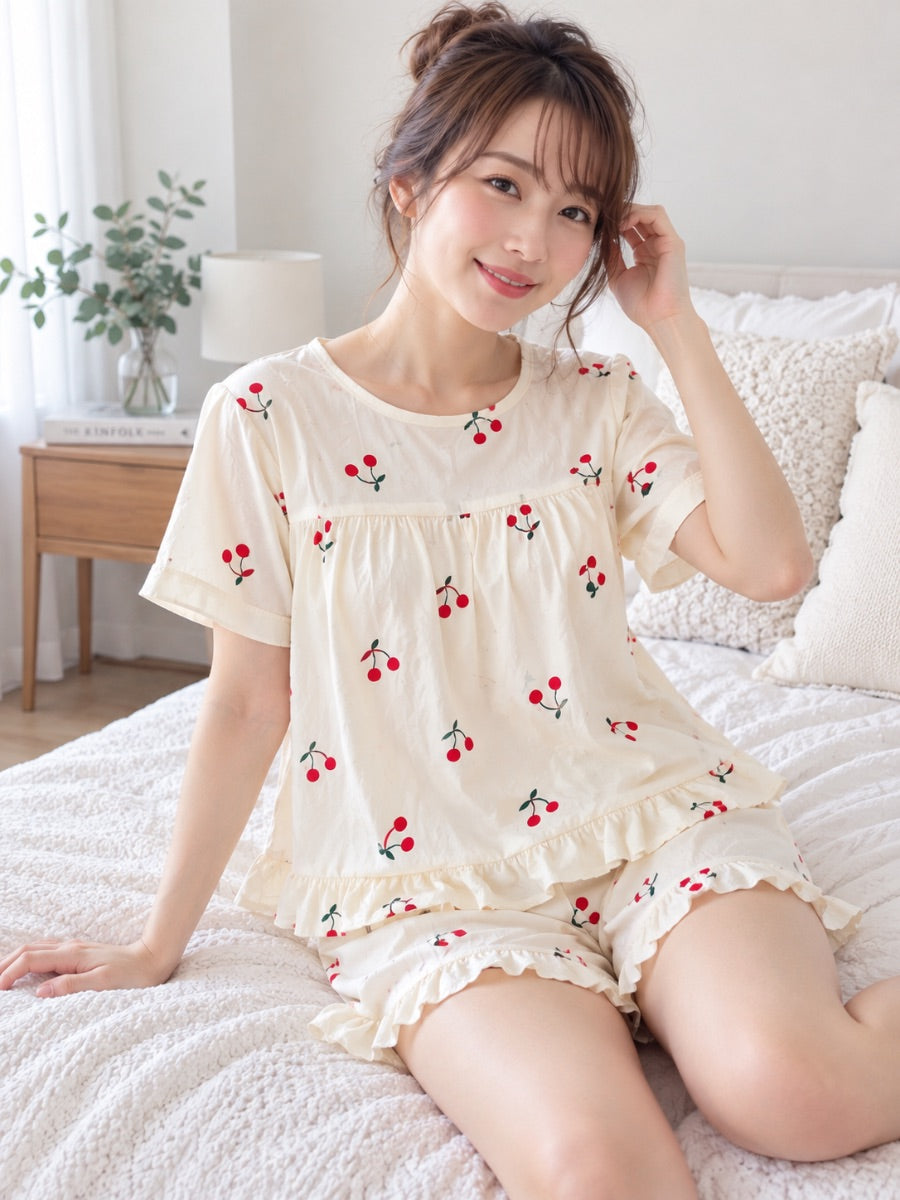 韓国 冷蔵庫パジャマ 可愛いチェリー柄 オフホワイト